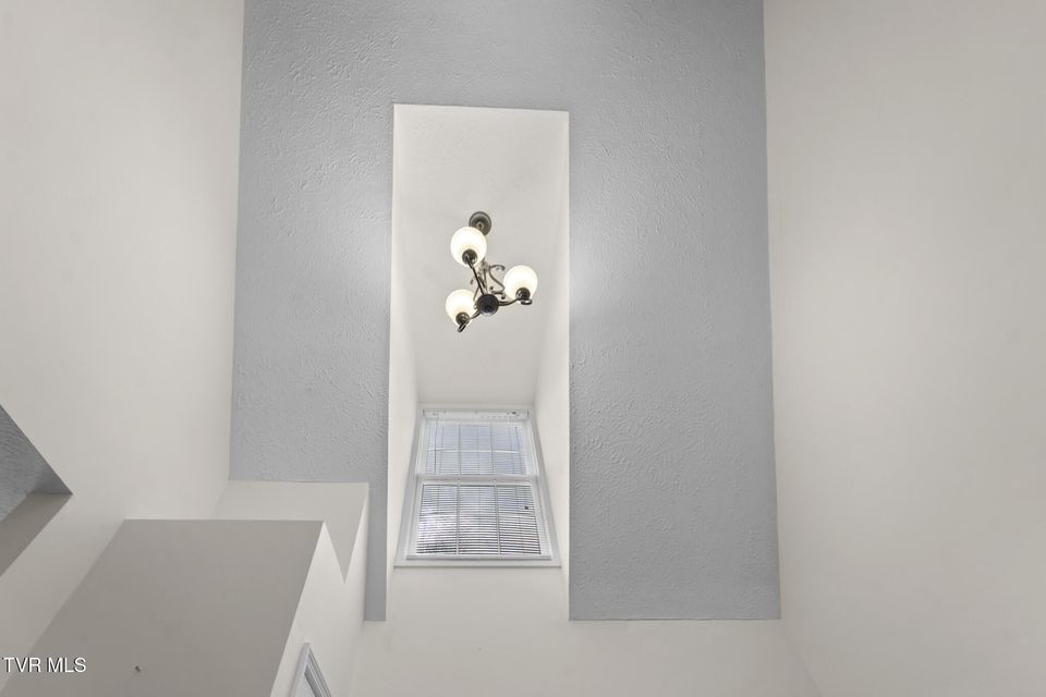 Photo #4: 127 Smartview Lane