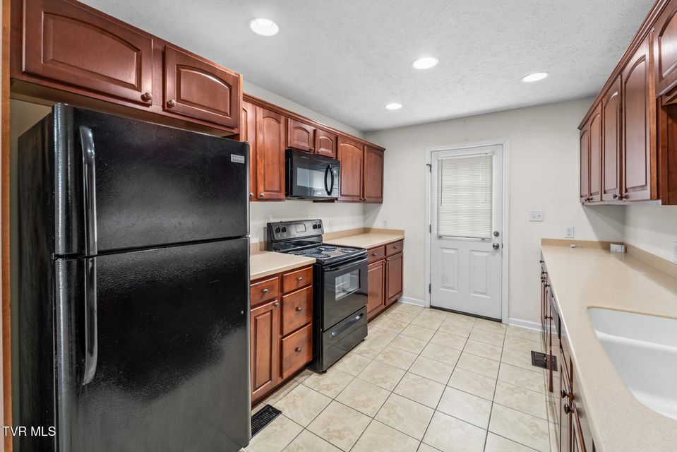 Photo #9: 127 Smartview Lane