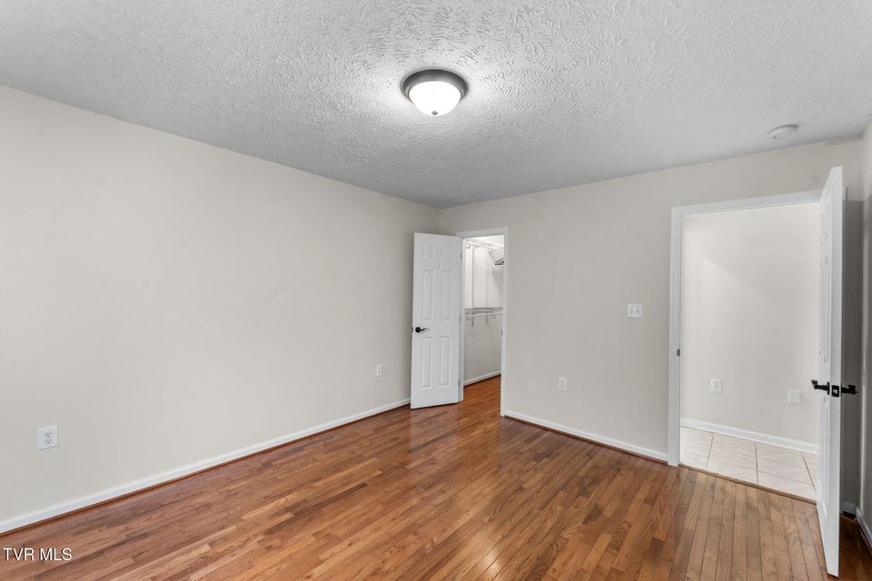 Photo #13: 127 Smartview Lane