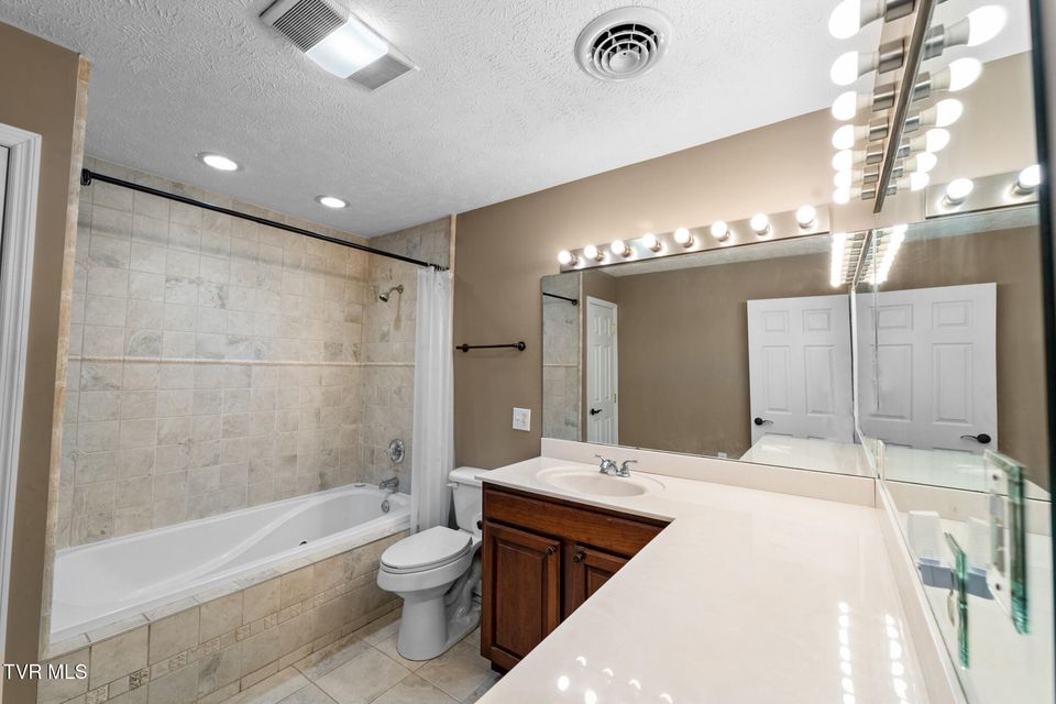 Photo #22: 127 Smartview Lane