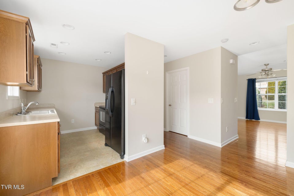 Photo #16: 2121 Greenwood Drive