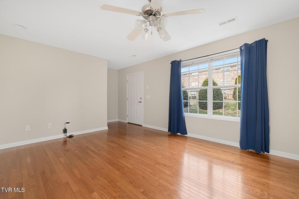 Photo #25: 2121 Greenwood Drive