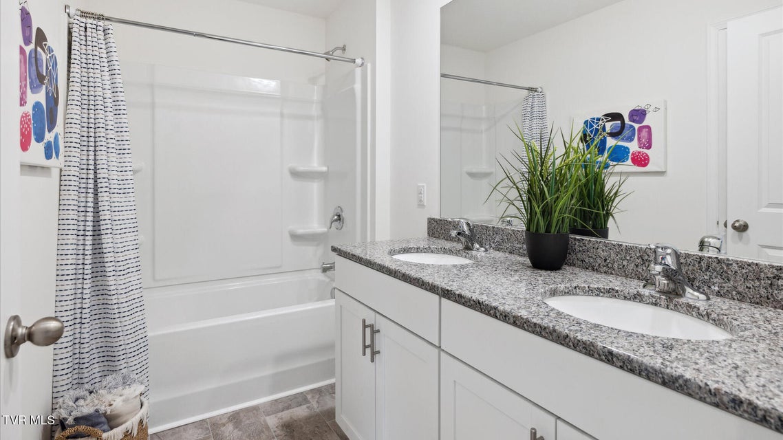 Photo #24: 102 Mint Court 