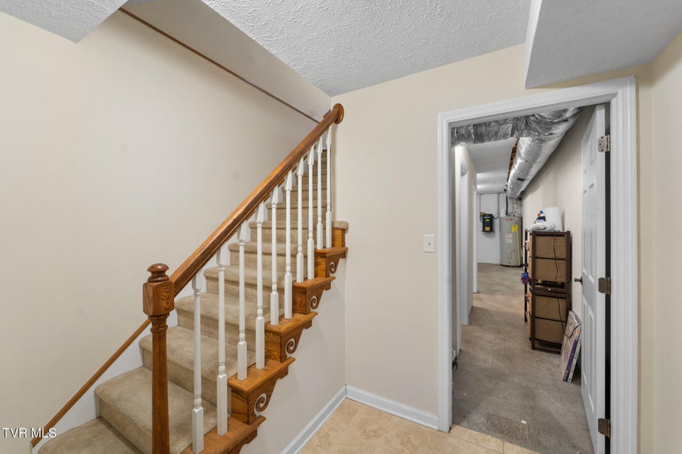 Photo #28: 127 Smartview Lane