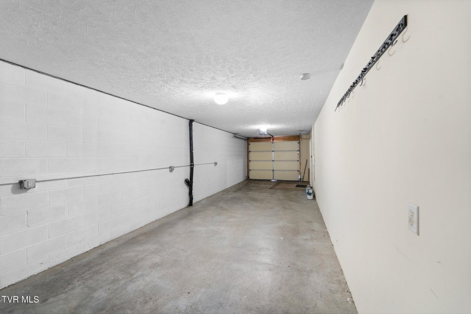 Photo #31: 127 Smartview Lane