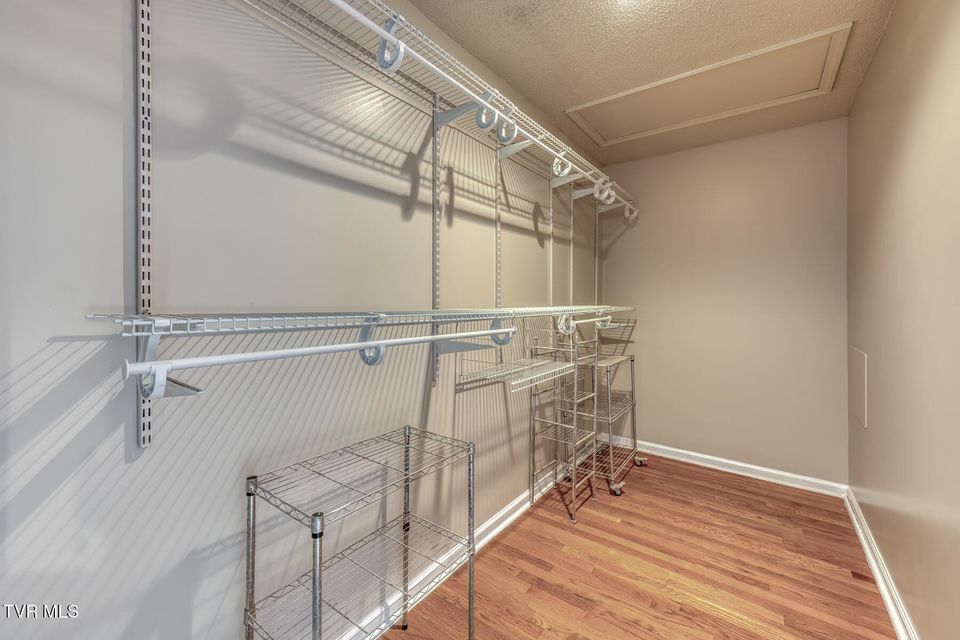 Photo #21: 166 Bentley Parc 