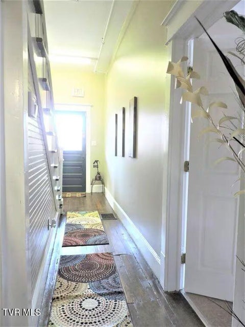 Photo #2: 305 Montgomery Street