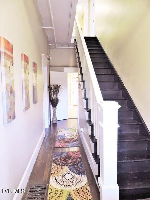 Photo #4: 305 Montgomery Street