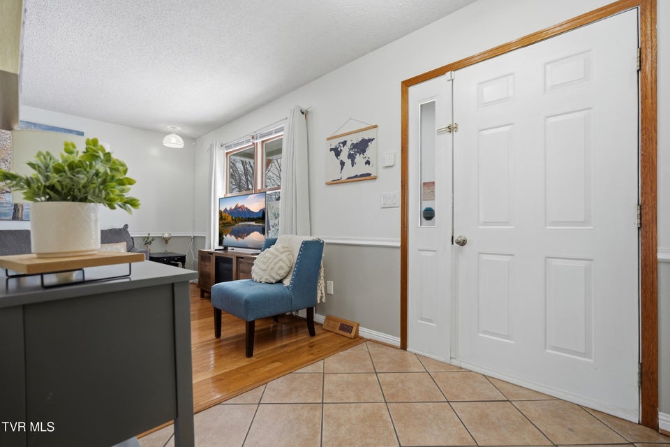 Photo #8: 26261 Beech Circle