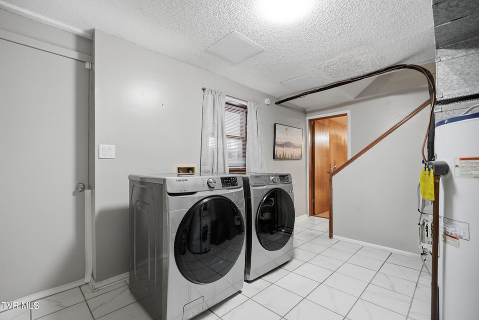 Photo #33: 26261 Beech Circle