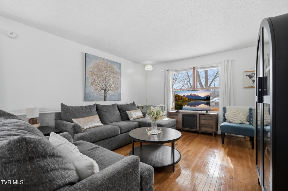 Photo #9: 26261 Beech Circle