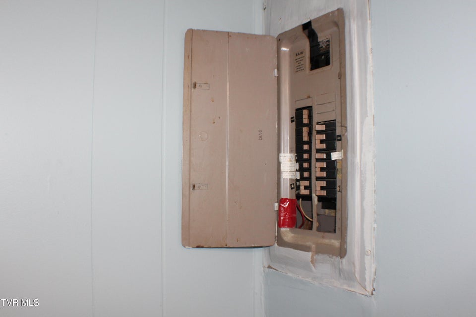 Photo #34: 30 Brown Avenue