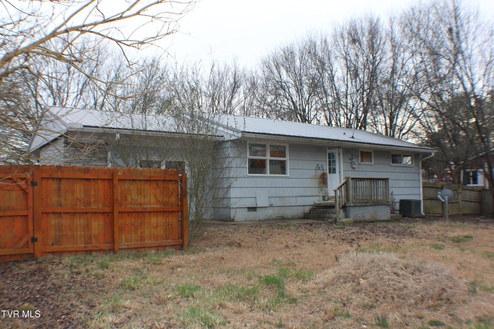 Photo #28: 30 Brown Avenue