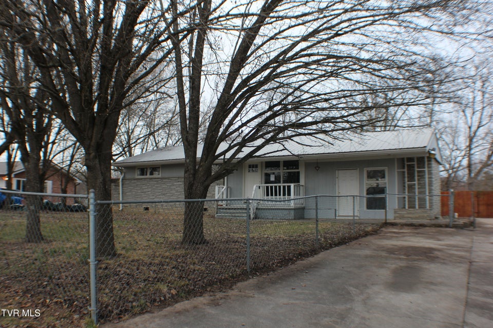 Photo #3: 30 Brown Avenue