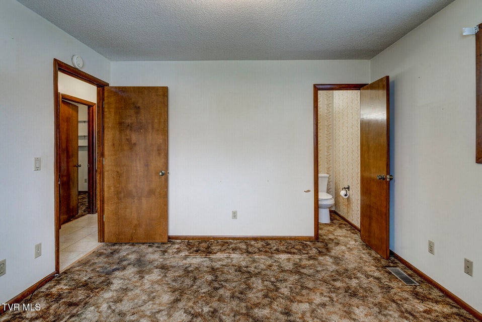 Photo #41: 1215 Old Boones Creek Road