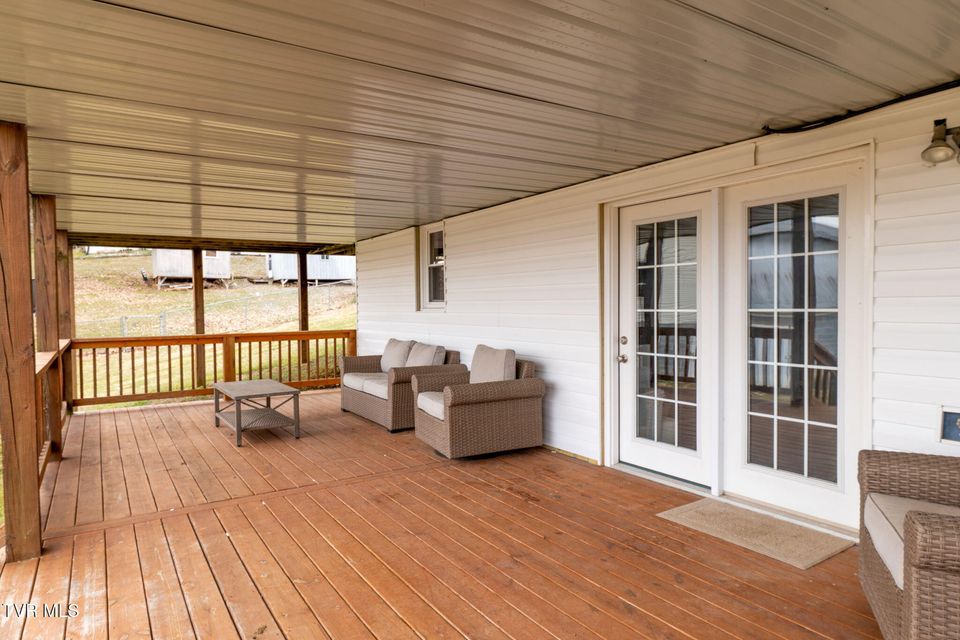 Photo #12: 826 Mosby Street