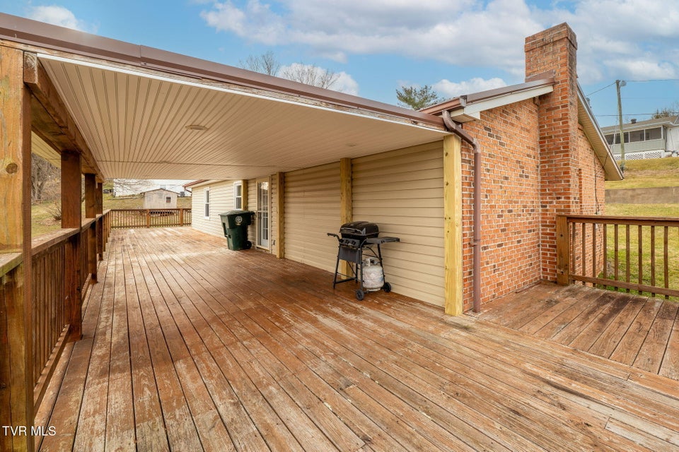 Photo #8: 826 Mosby Street