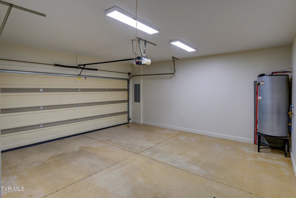 Photo #41: 221 Bridgewater Court