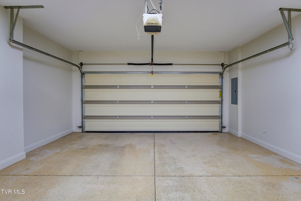 Photo #42: 221 Bridgewater Court