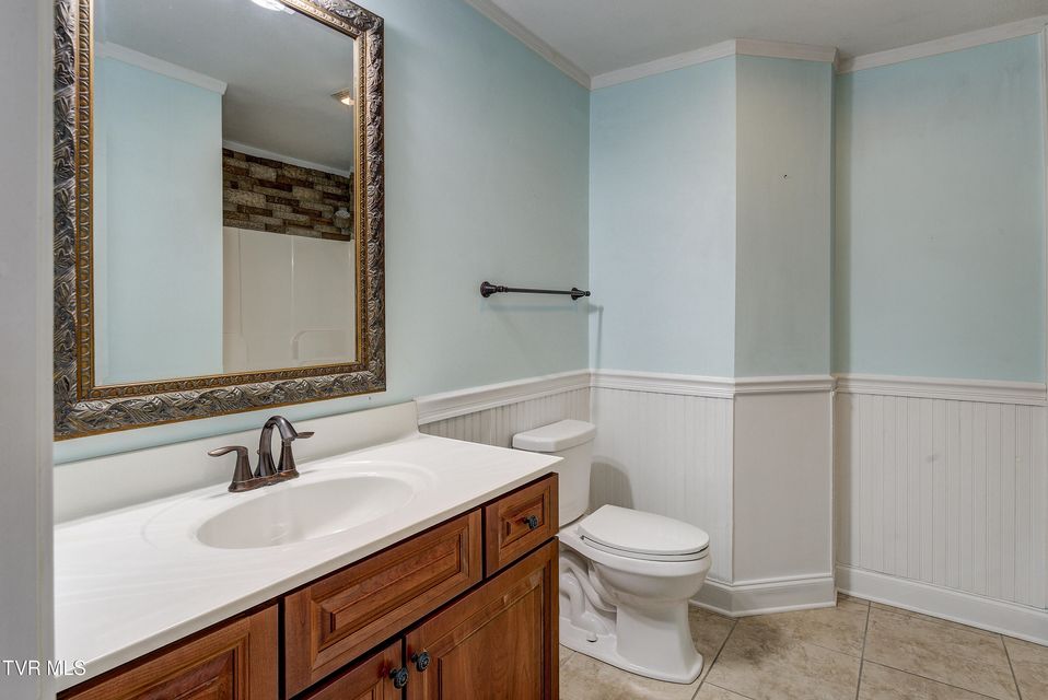 Photo #38: 221 Bridgewater Court