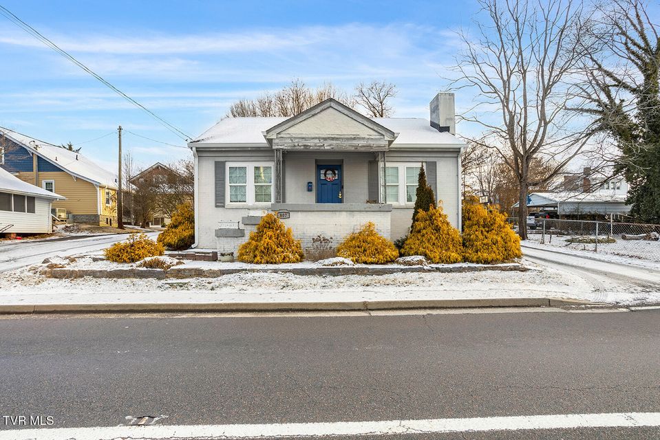 Photo #33: 807 Weaver Pike 