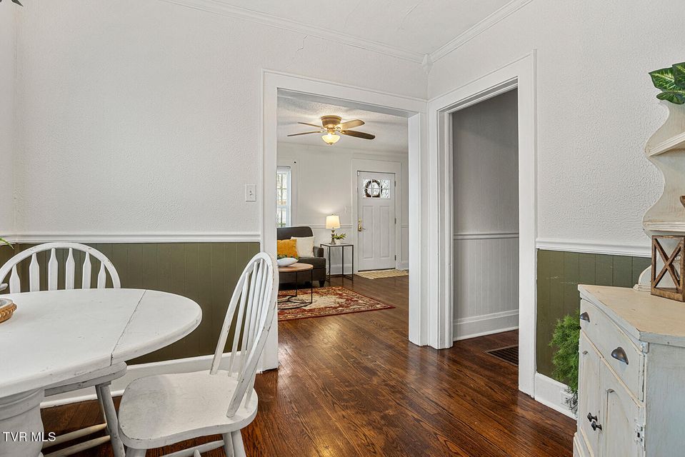 Photo #12: 807 Weaver Pike 