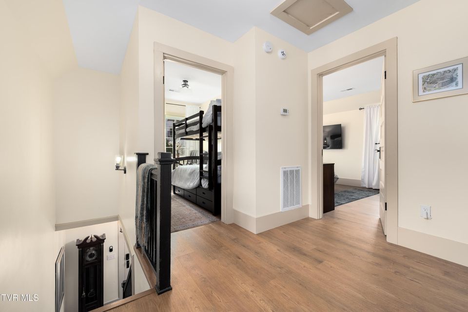 Photo #25: 438 Sullivan Street