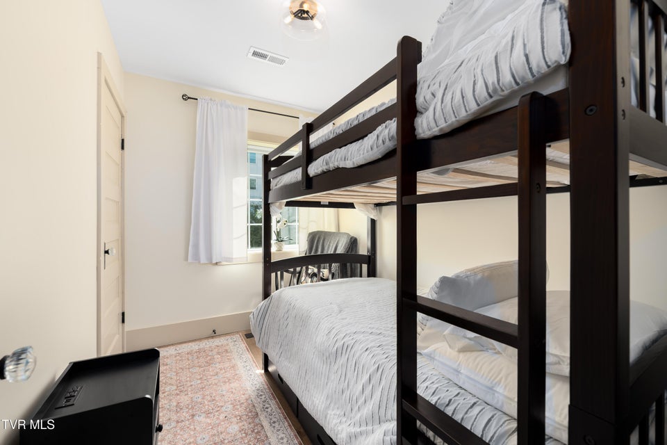 Photo #27: 438 Sullivan Street