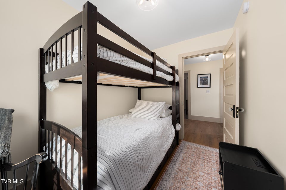 Photo #28: 438 Sullivan Street