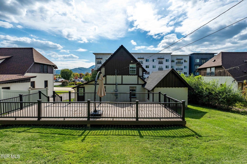 Photo #37: 438 Sullivan Street