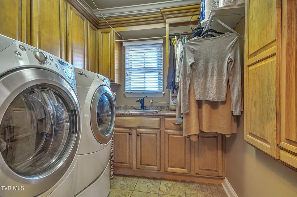 Photo #45: 1399 Highway 75 