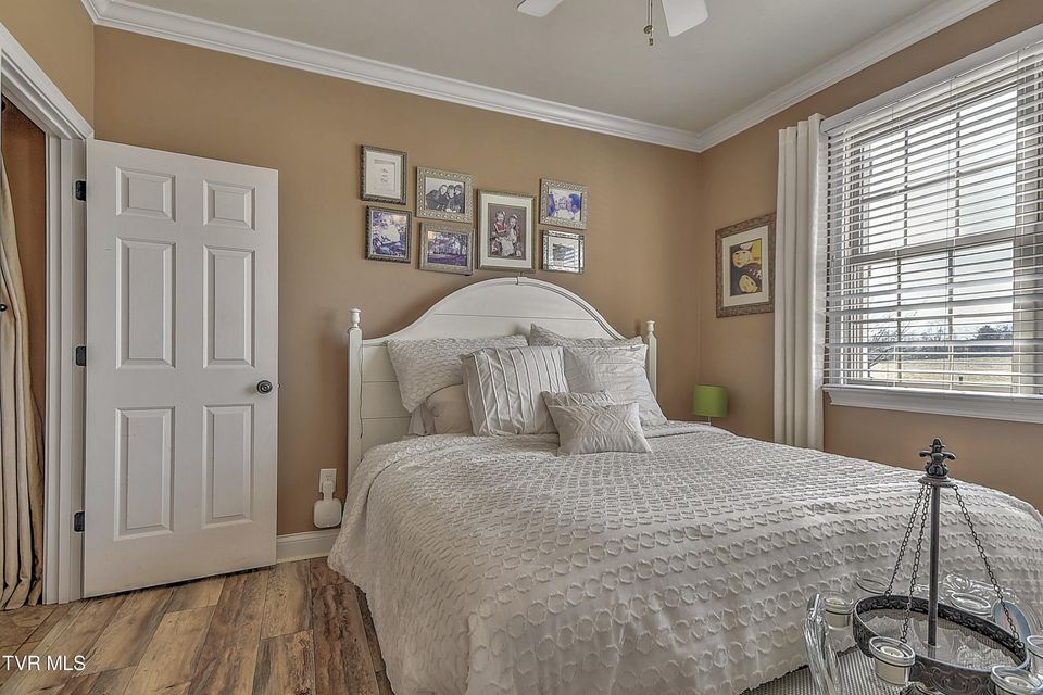 Photo #49: 1399 Highway 75 