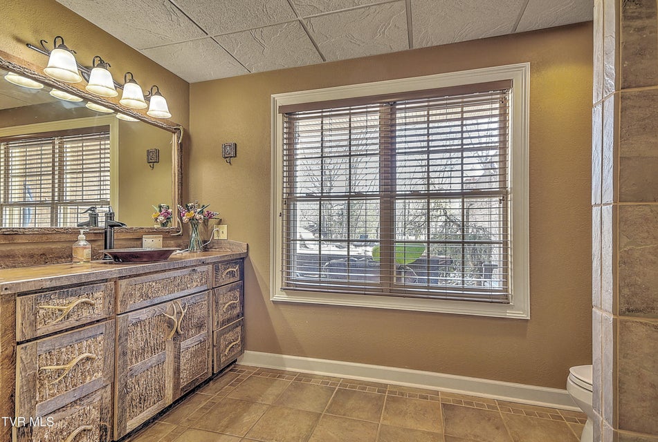 Photo #79: 1399 Highway 75 