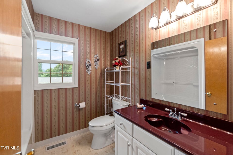 Photo #14: 126 Poplar Hill Drive