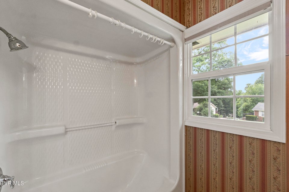 Photo #15: 126 Poplar Hill Drive