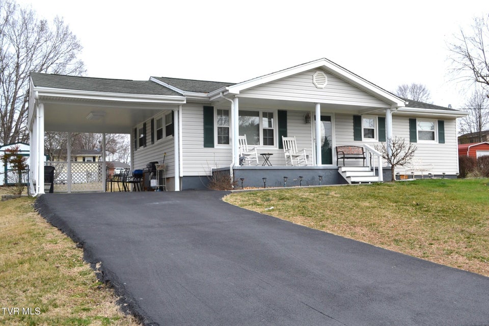 Photo #3: 306 Summerwood Drive