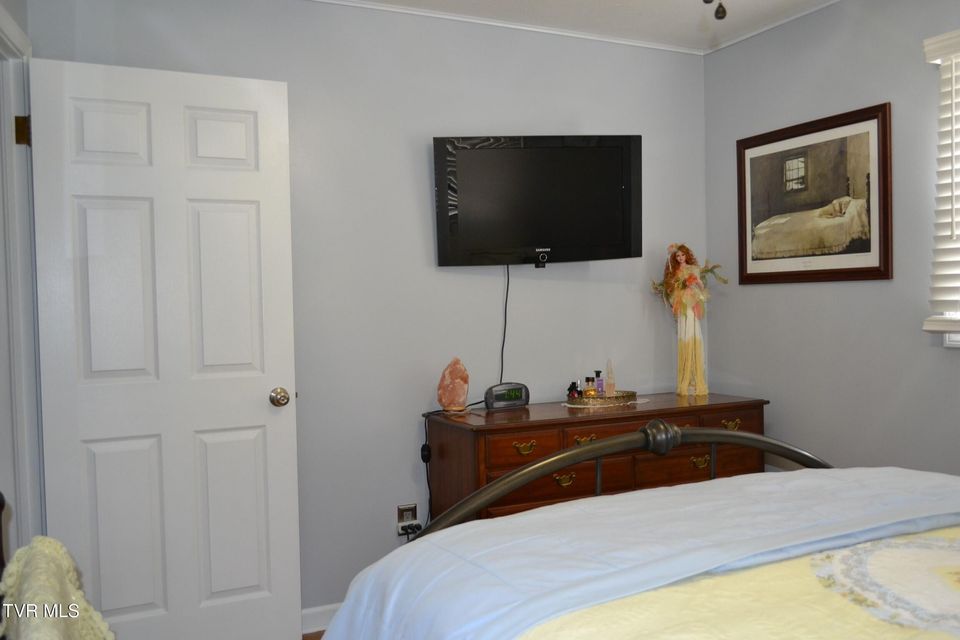 Photo #27: 306 Summerwood Drive