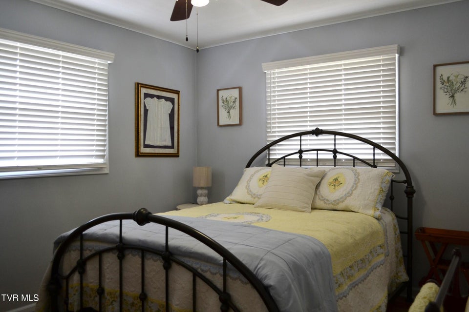 Photo #29: 306 Summerwood Drive