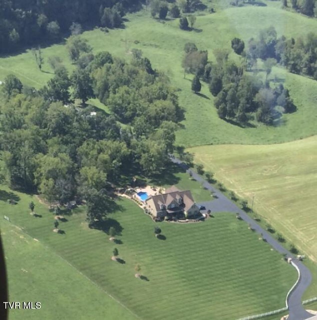 Photo #99: 1399 Highway 75 