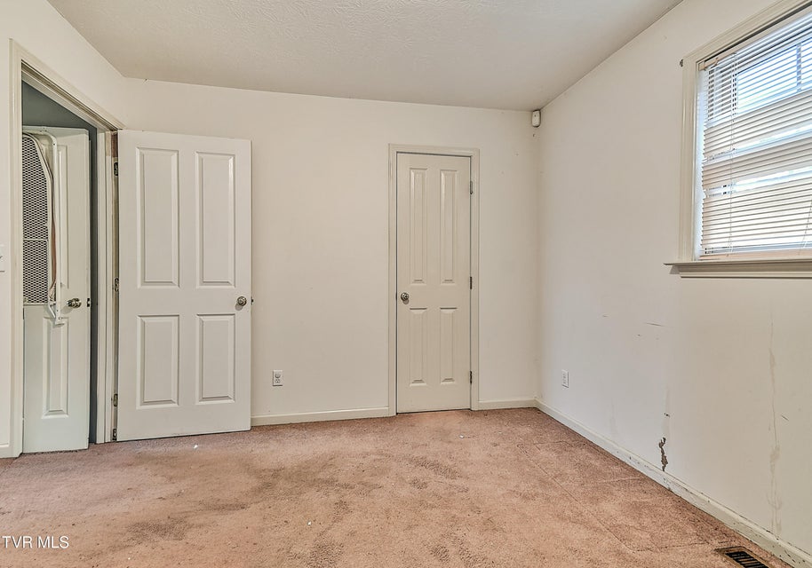 Photo #23: 510 Kinser Park Lane