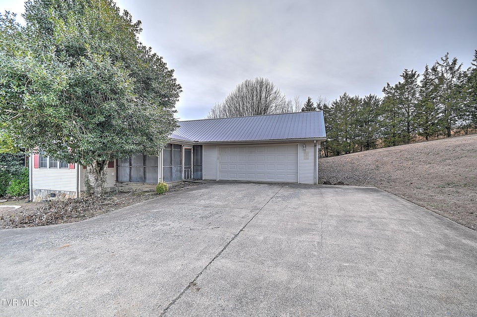 Photo #40: 510 Kinser Park Lane