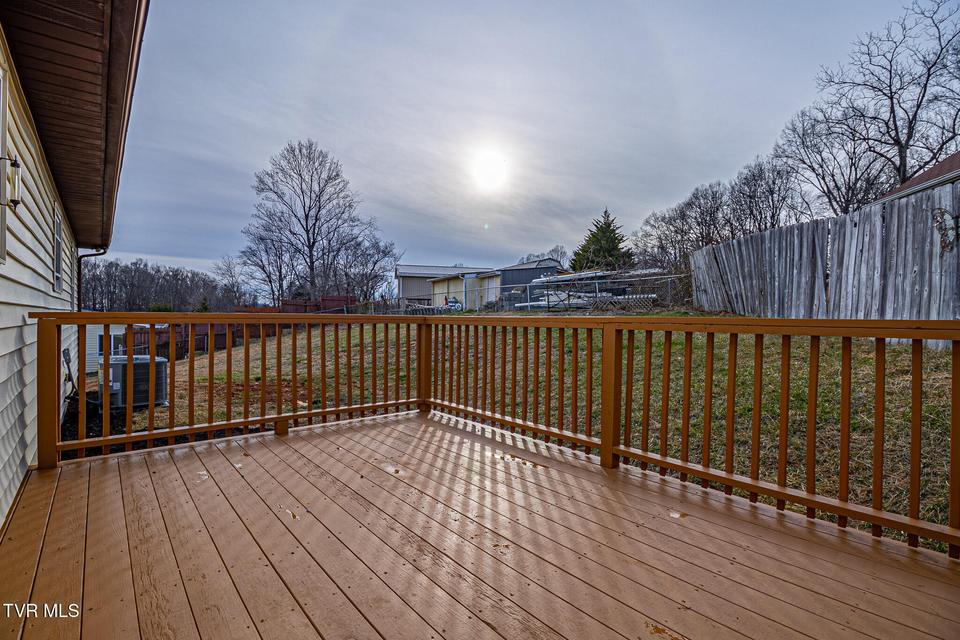 Photo #19: 235 Chestnut Street