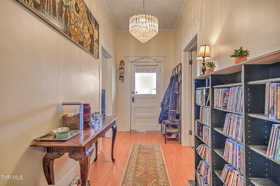 Photo #6: 1914 Windsor Avenue