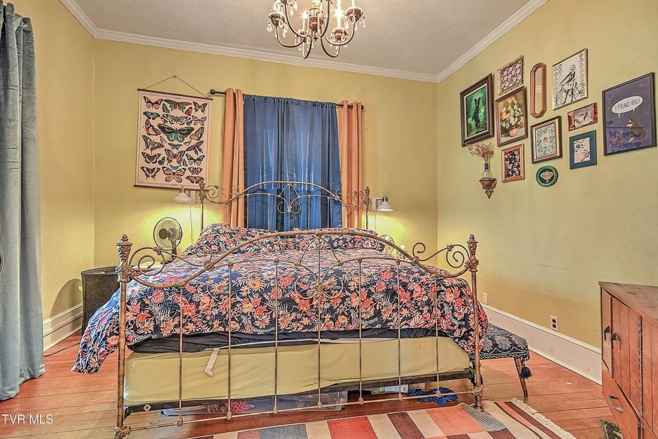 Photo #21: 1914 Windsor Avenue