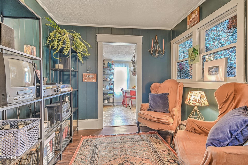 Photo #26: 1914 Windsor Avenue