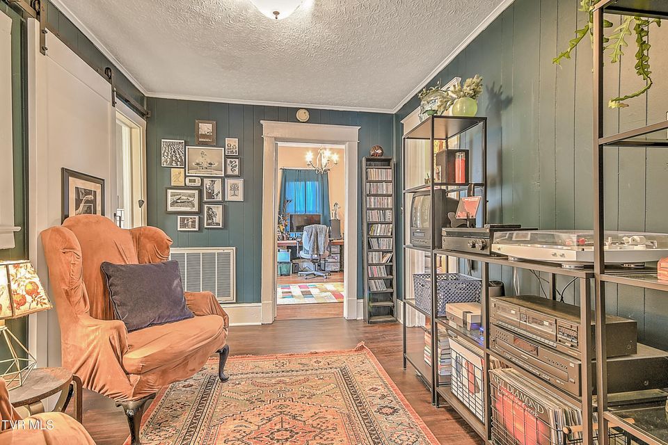 Photo #27: 1914 Windsor Avenue