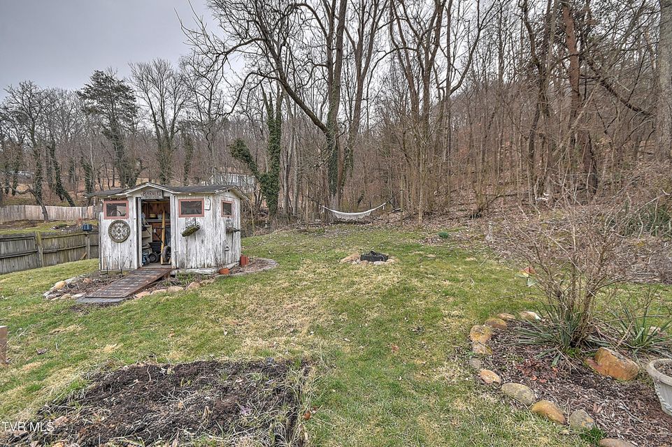 Photo #34: 1914 Windsor Avenue