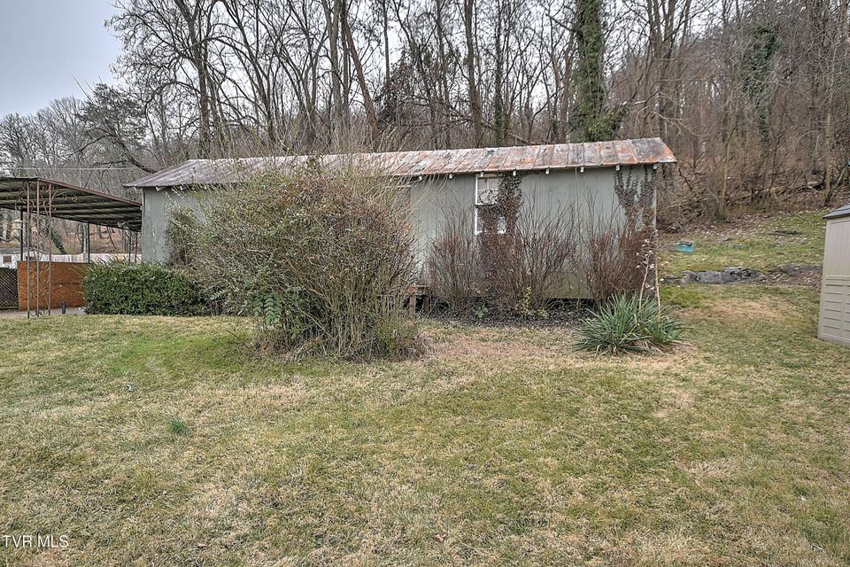 Photo #36: 1914 Windsor Avenue