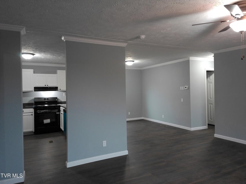 Photo #13: 119 Shepherds View Circle