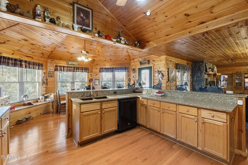 Photo #14: 1374 Allens Bridge Road